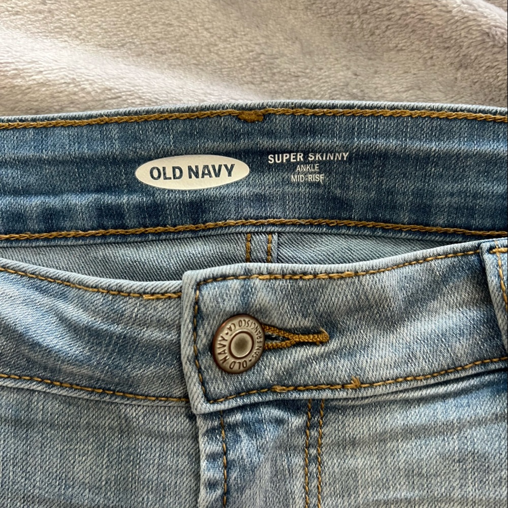 Old Navy Super Skinny Light Wash Jeans